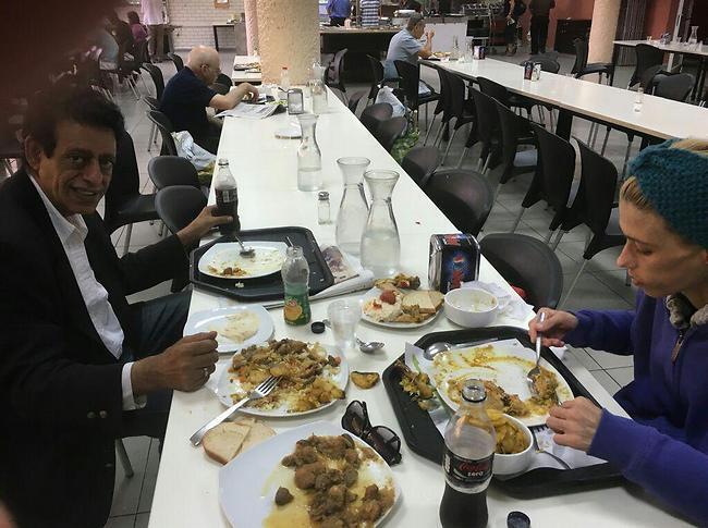 מאחלים לך רק בריאות מאחלים לך רק בריאות