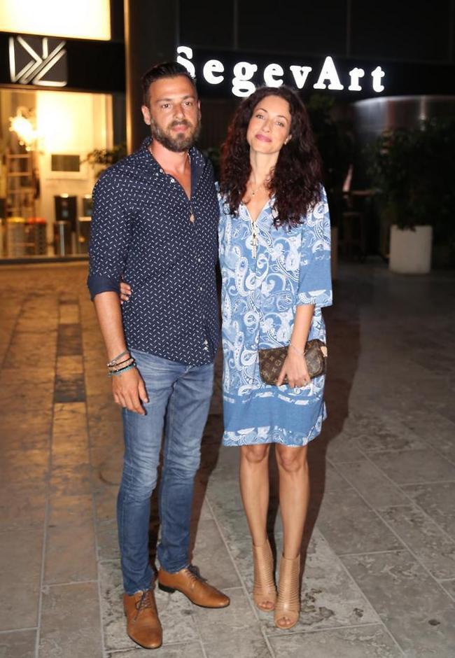 מה הזמנתם למנה ראשונה? שירלי בוגנים ולירן סרוק (צילום: אלירן אבטל) מה הזמנתם למנה ראשונה? שירלי בוגנים ולירן סרוק