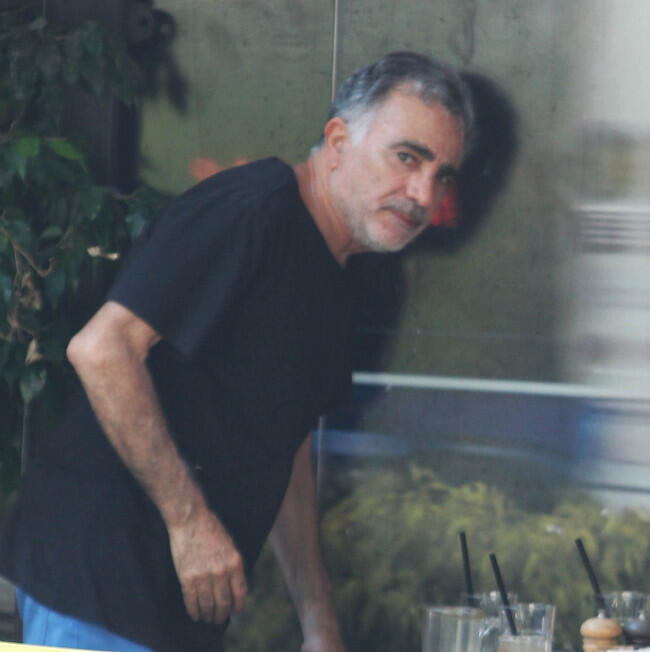 איך אתה שמח לראות אותנו. איבגי (צילום: מוטי לבטון) איך אתה שמח לראות אותנו. איבגי