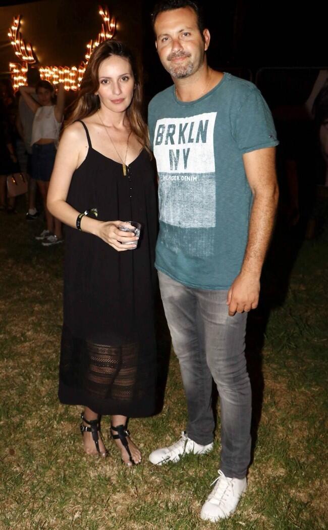 גם להורים מותר לבלות בחופש הגדול. מלי לוי ושמעון גרשון (צילום: אמיר מאירי) גם להורים מותר לבלות בחופש הגדול. מלי לוי ושמעון גרשון