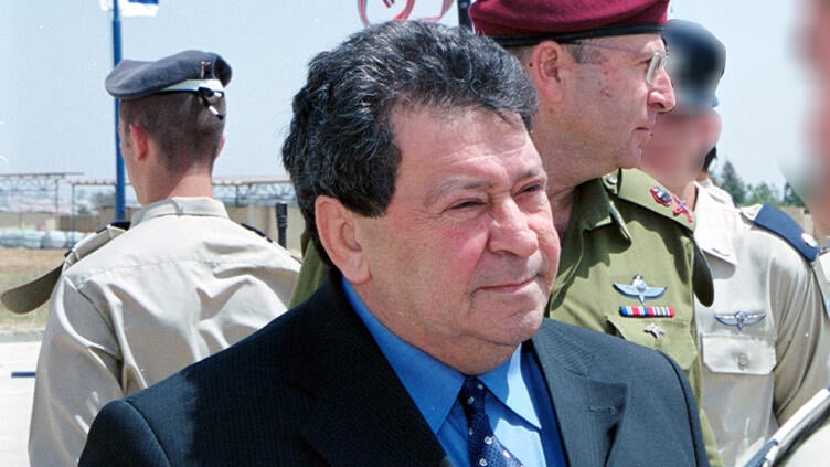 "אין שורה אחת שאין לי עליה הערה". פואד בן אליעזר