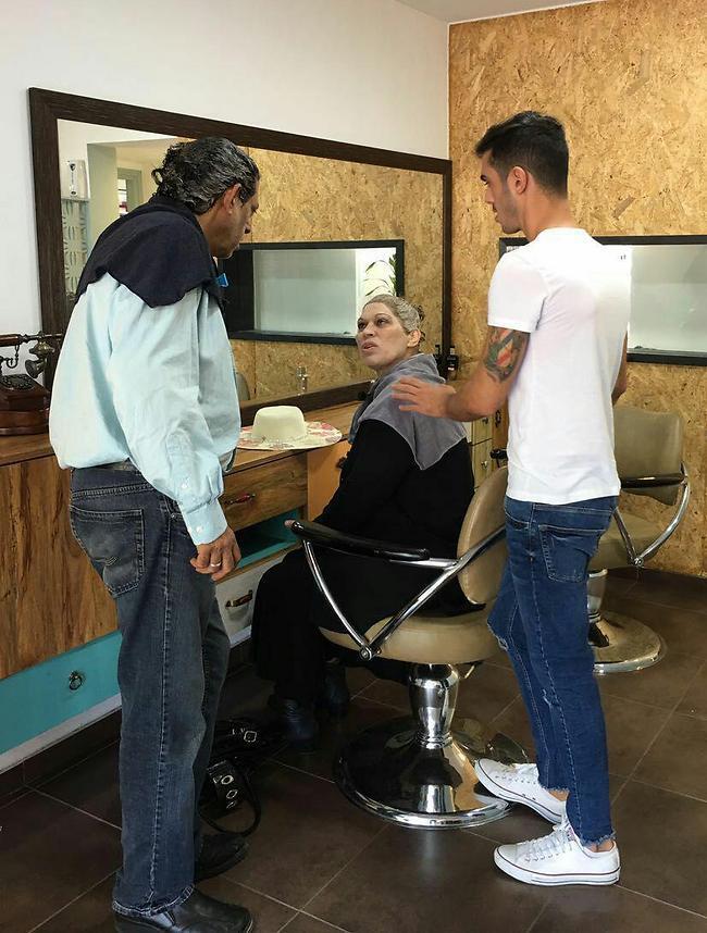 וואי אתה חייב לחפוף, שלא ייצא לך שיער ירוק