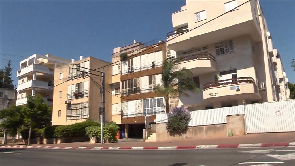 מרכז הרצליה. דירת 4.5 חדרים ב-1.94 מיליון שקל (צילום: ירון שרון) מרכז הרצליה. דירת 4.5 חדרים ב-1.94 מיליון שקל