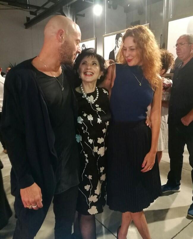 דנה ורן עם מרים נופך מוזס, העורכת האחראית של שבועון "לאשה"