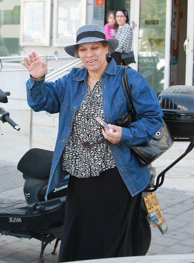 יודעת את העבודה. באומן