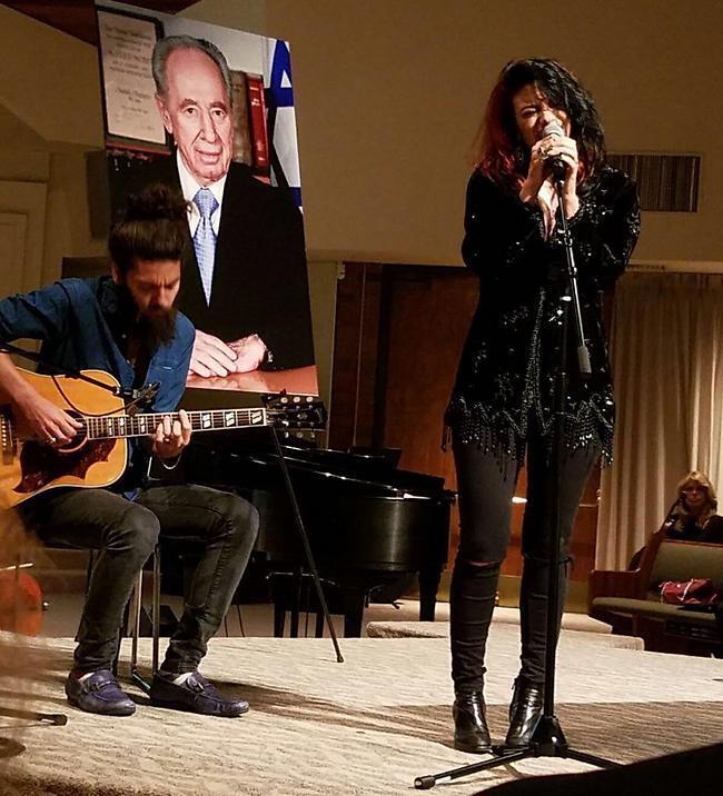 נינט. שרה לזכרו נינט. שרה לזכרו