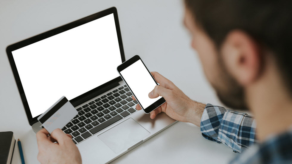 שוברים שיאים בקניות אונליין (צילום: shutterstock) שוברים שיאים בקניות אונליין
