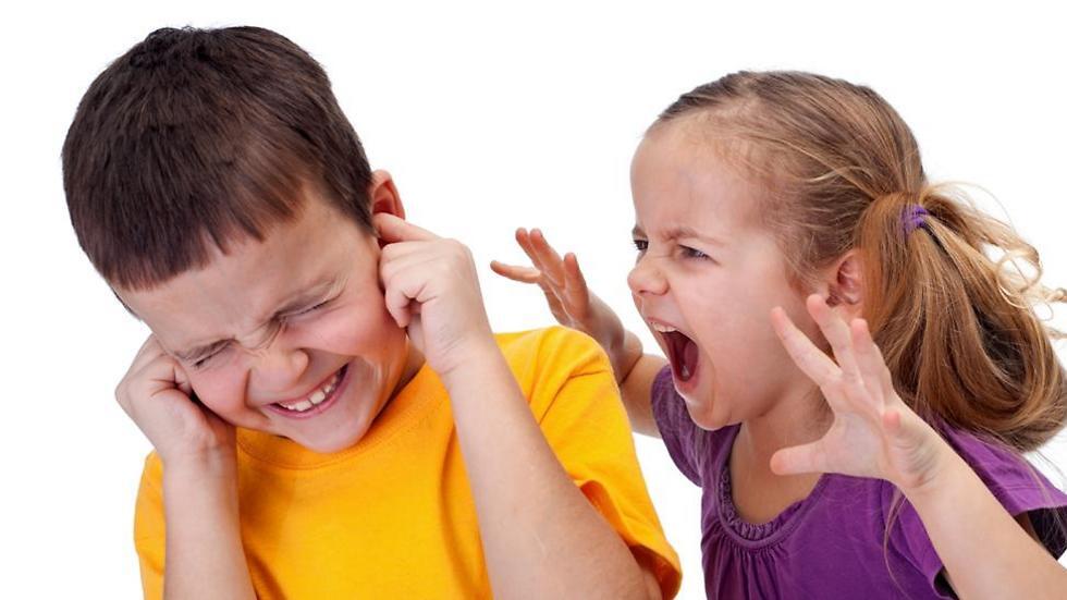 להתערב או לא? (צילום: shutterstock) להתערב או לא?