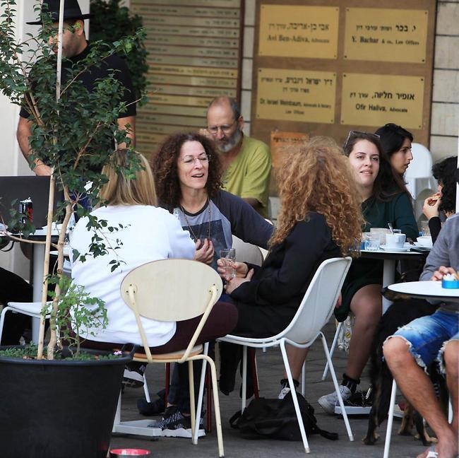 זהו, עכשיו אפשר להמשיך לרכל (צילום: מוטי לבטון) זהו, עכשיו אפשר להמשיך לרכל