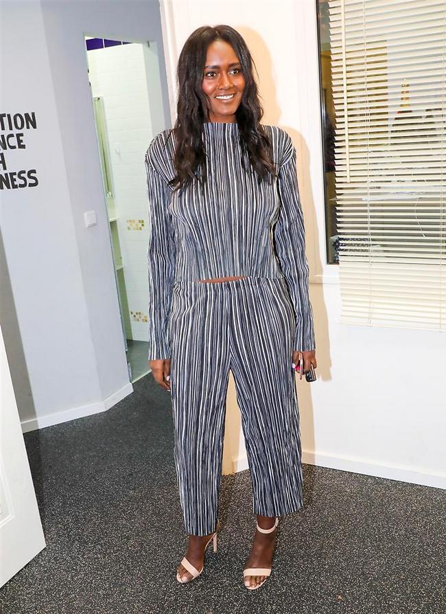 אז את מוותרת על הסופגניות? טהוניה רובל (צילום: רפי דלויה) אז את מוותרת על הסופגניות? טהוניה רובל