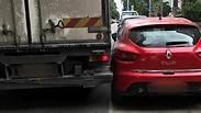 משאיות מעורבות בתאונות יותר מחלקן על הכביש