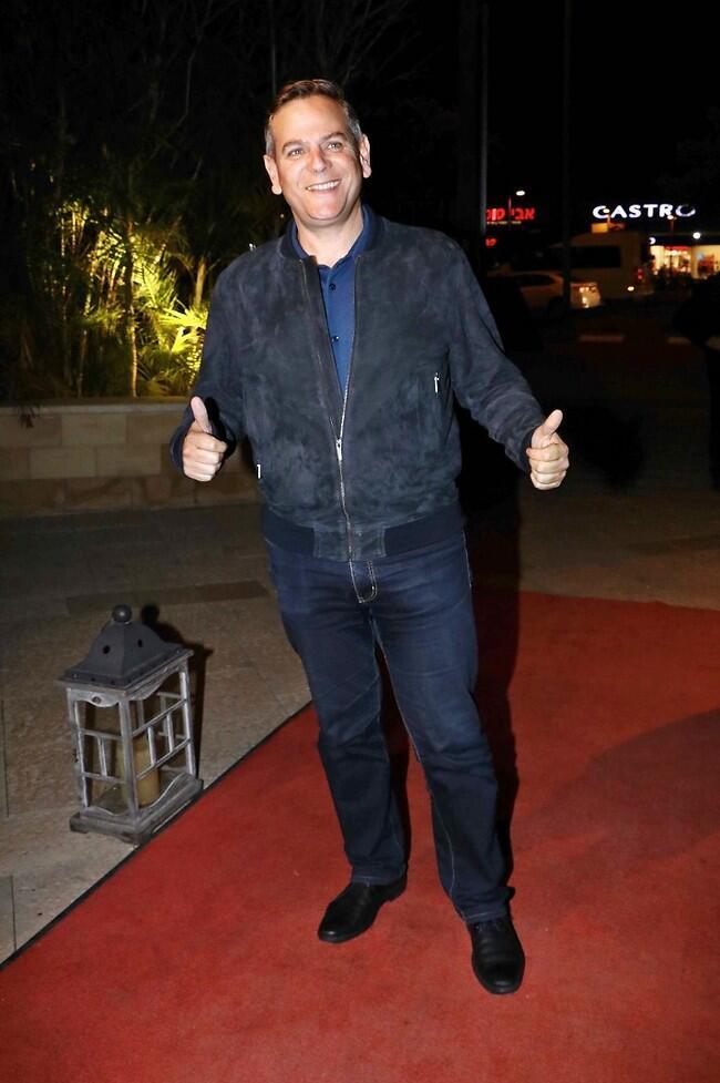 אתה לא באמריקה? ניצן הורוביץ