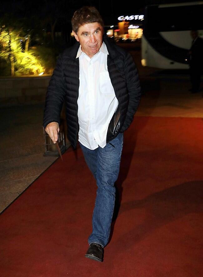 האיש והמעטפה. משה נוסבאום