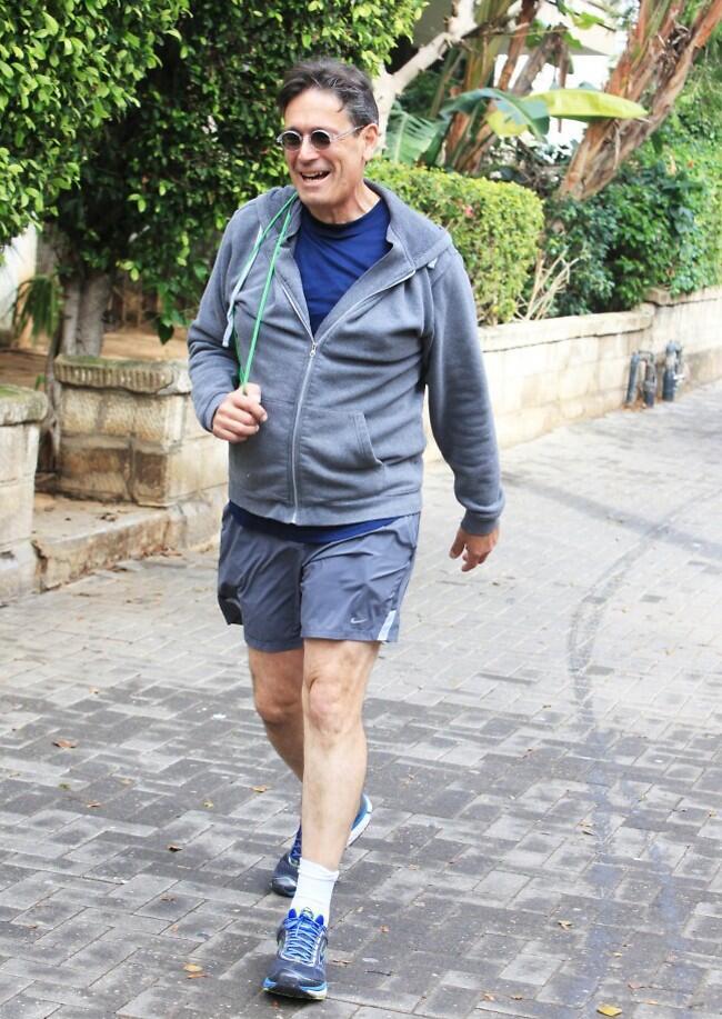 החיוך הוא ממבוכה? (צילום: מוטי לבטון) החיוך הוא ממבוכה?