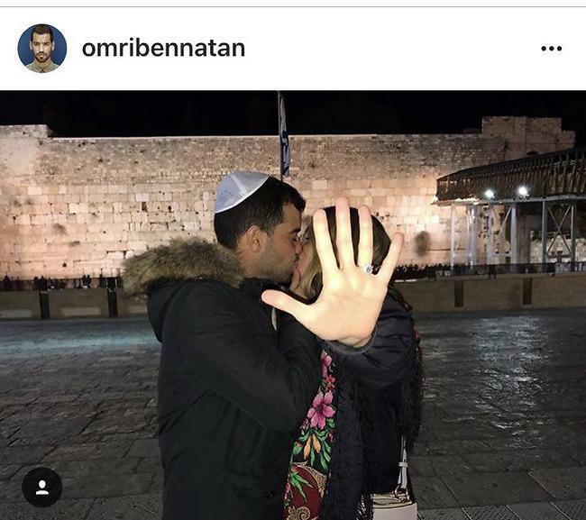 אמרה לו "דה". קסניה ועמרי אחרי ההצעה בכותל המערבי אמרה לו "דה". קסניה ועמרי אחרי ההצעה בכותל המערבי