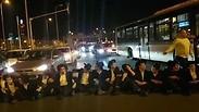 מפגינים חסמו את כביש 40