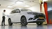 מיצובישי אאוטלנדר PHEV
