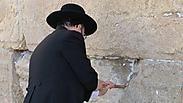 הרב רבינוביץ' בפעולה  