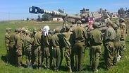 תלמידי תיכון בגדנ"ע בבסיס שבטה