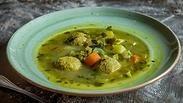 מרק קניידעלך אלג'יראי של השף אבי לוי
