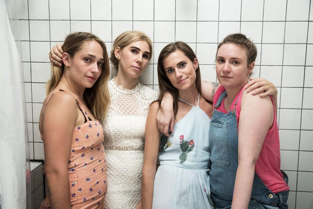 Cast of Girls (Photo: Mark Schafer) Cast of Girls