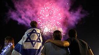 זיקוקים בתל אביב