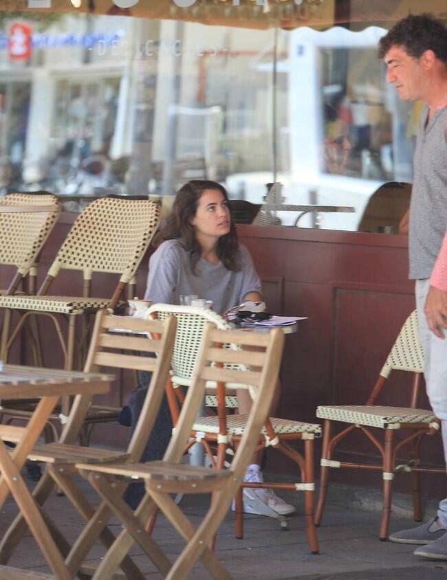אתה יכול רגע להסביר לי את הדמות? דר זוזובסקי ושי כנות (צילום: מוטי לבטון) אתה יכול רגע להסביר לי את הדמות? דר זוזובסקי ושי כנות