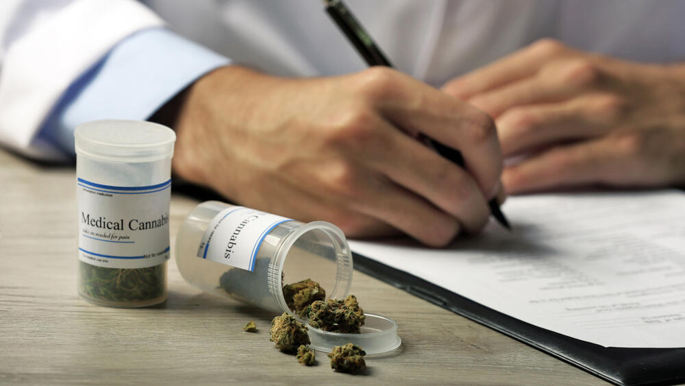 Illustration of doctors prescribing medicinal cannabis 