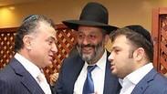 דרעי עם מירילשוילי האב (משמאל) והבן