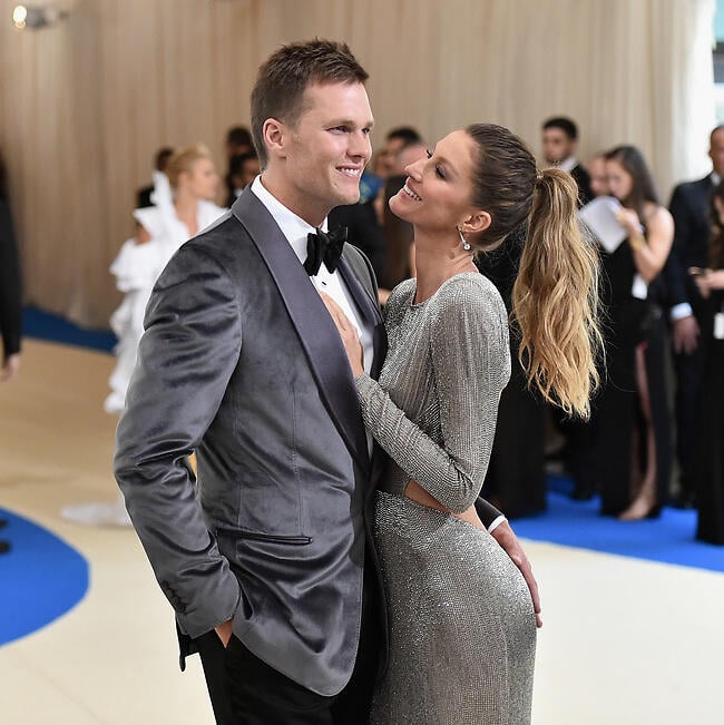 ככה נראית תמיכה. בונדשן וטום בריידי (צילום: Gettyimages) ככה נראית תמיכה. בונדשן וטום בריידי