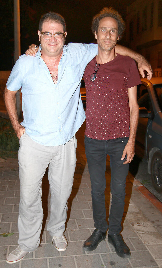 באנו לעשות שמח. עמי סמולרצ'יק ואורי הוכמן (צילום: ענת מוסברג) באנו לעשות שמח. עמי סמולרצ'יק ואורי הוכמן