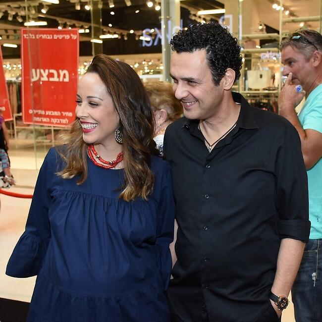 עם כזה חיוך, החיים בטוח מחייכים אלייך בחזרה (צילום: אביב חופי) עם כזה חיוך, החיים בטוח מחייכים אלייך בחזרה