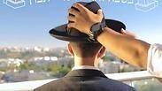 מי מסתתר מתחת לכובע?