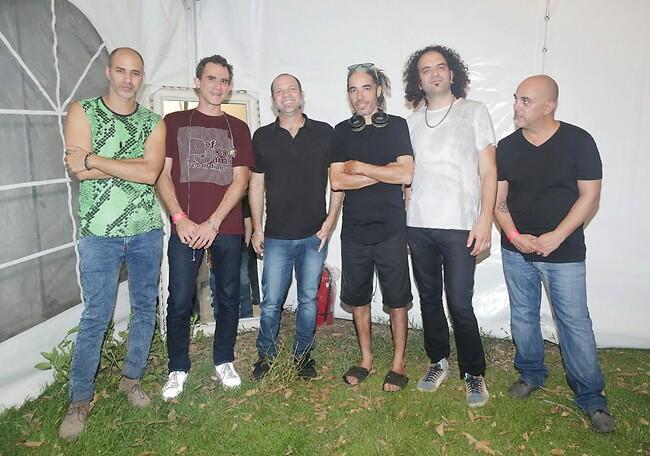 בול בשביל הקהל נהג חדש. הדג נחש