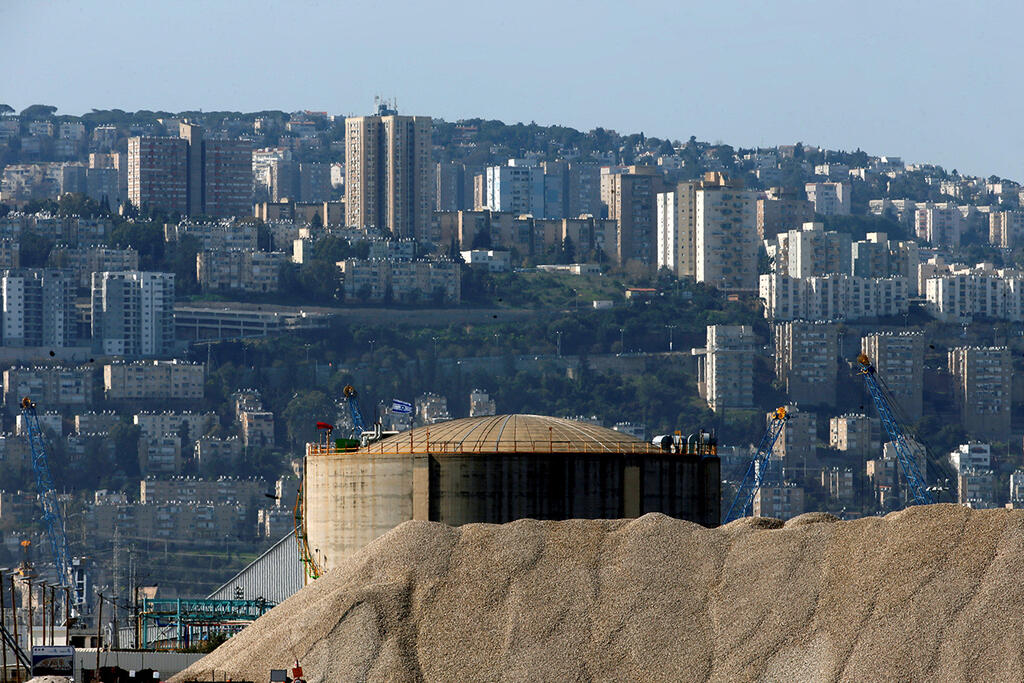 נסגר. מכל האמוניה במפרץ חיפה (צילום: רויטרס) נסגר. מכל האמוניה במפרץ חיפה