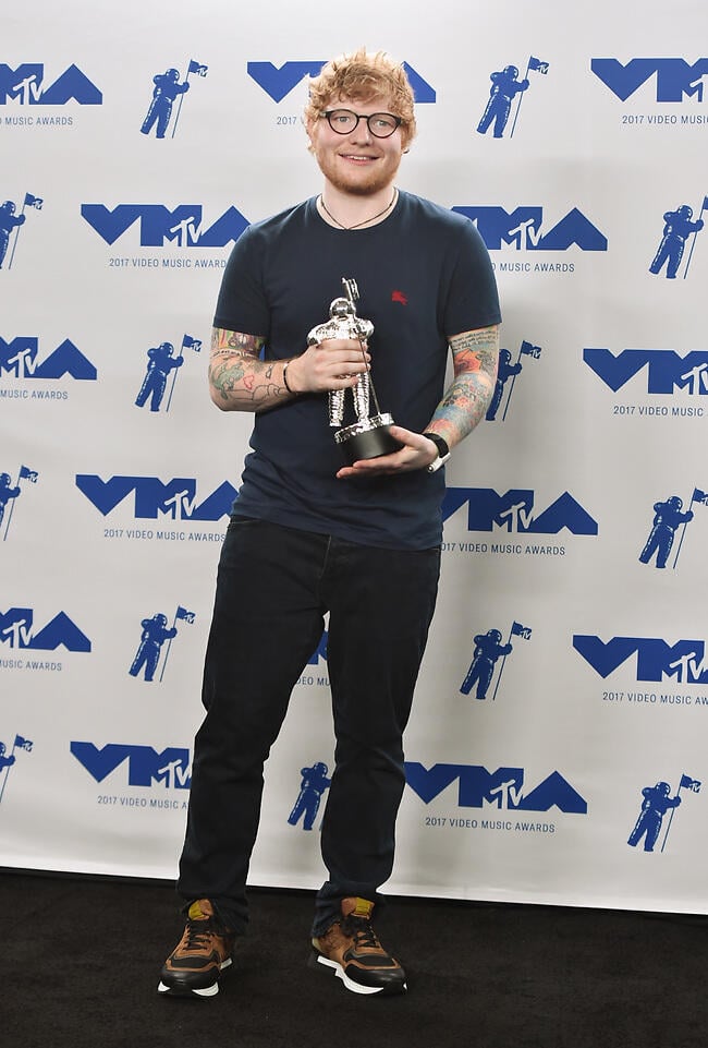 טקסי פרסים אאוט, החלפת חיתולים אין (gettyimages) טקסי פרסים אאוט, החלפת חיתולים אין