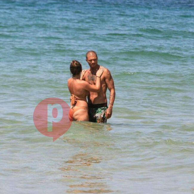 לא מורידים את הידיים אחד מהשניה (צילום: מוטי לבטון) לא מורידים את הידיים אחד מהשניה