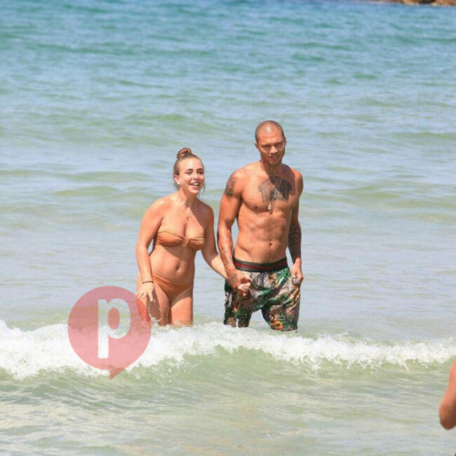 תודו שאין על החוף של תל אביב! ג'רמי מיקס וקלואי גרין (צילום: מוטי לבטון) תודו שאין על החוף של תל אביב! ג'רמי מיקס וקלואי גרין