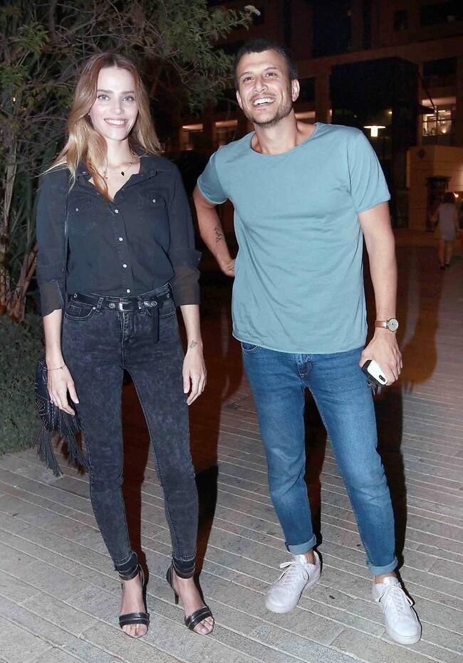 בלתי נפרדים. אסי עזר ורותם סלע (ענת מוסברג) בלתי נפרדים. אסי עזר ורותם סלע
