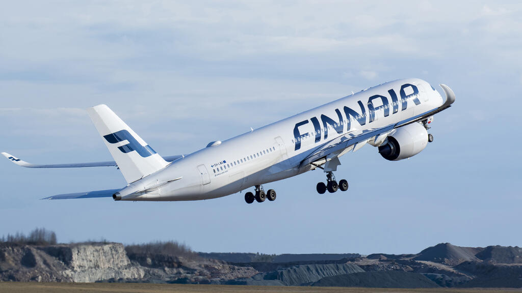Finnair plane 