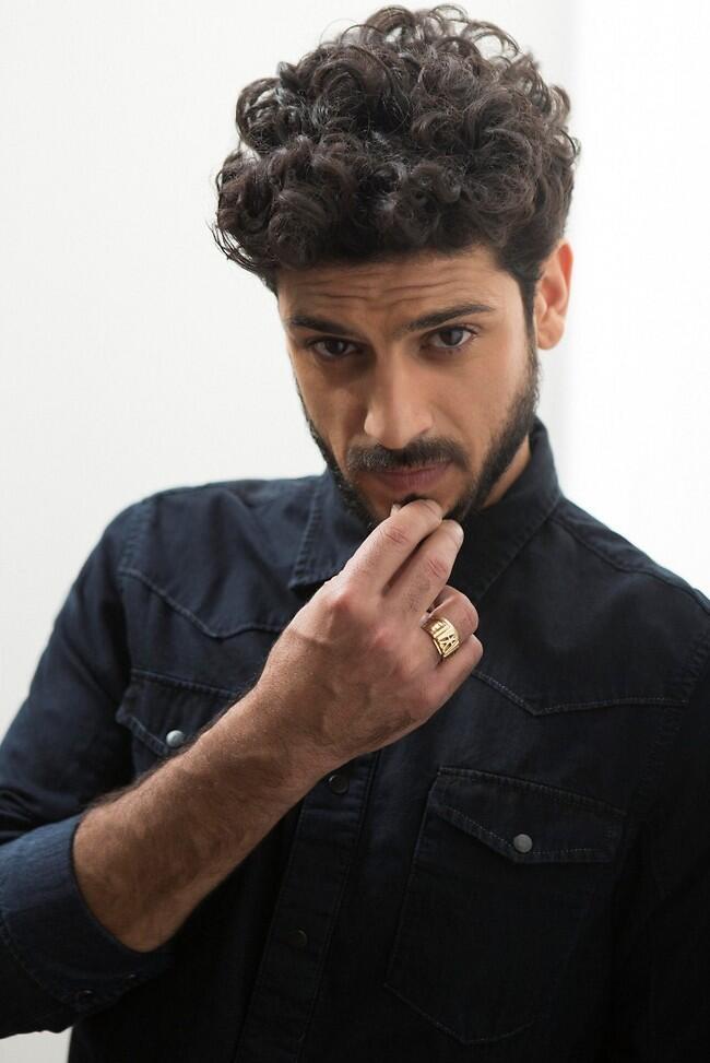 הגבר הסקסי של Pplus לשנת 2017. אלוש