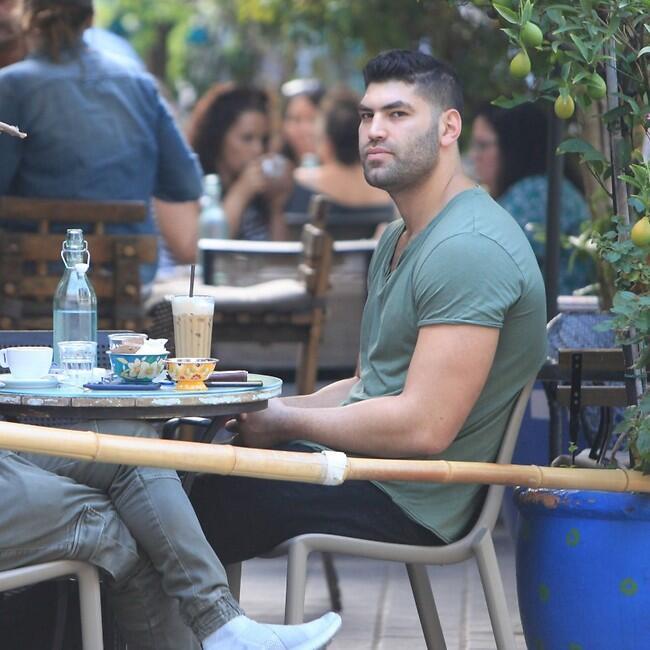 אתן להם את הפרצוף הסקסי שלי, נראה אותם מתמודדים עם רגשות האשם עכשיו