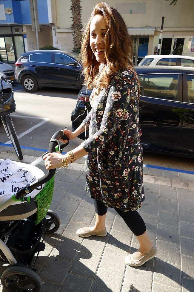 אולי תגידי לעודד ותבואו אלינו לשבת (צילום: אמיר מאירי) אולי תגידי לעודד ותבואו אלינו לשבת