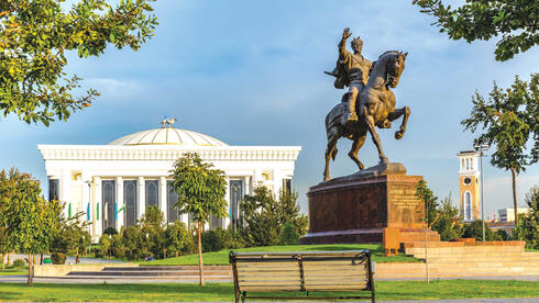 "Город хлебный 2.0": Узбекистан приютит россиян, бегущих от мобилизации