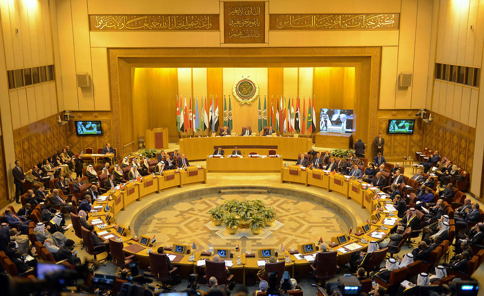 Arab League emergency meeting in Cairo to oppose the Trump peace plan 