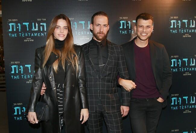 זכרונות מ"להיות איתה". אסי עזר, אורי פפר ורותם סלע (צילום: ענת מוסברג) זכרונות מ"להיות איתה". אסי עזר, אורי פפר ורותם סלע