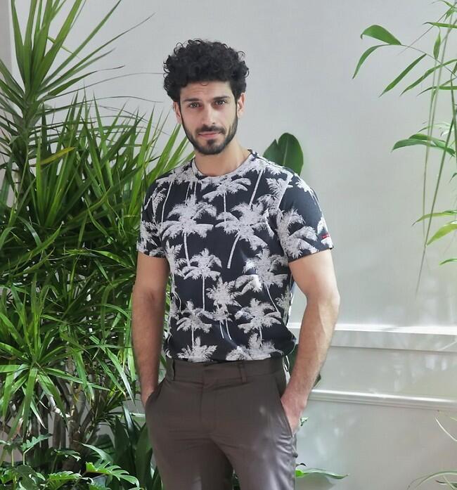 מצדיק את הבחירה כל פעם מחדש. אלוש
