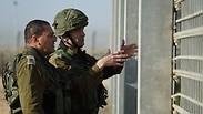 האלוף זמיר מבקר באזור חשיפת המנהרה