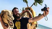 הכירו את כוכב הרשת היהודי אמריקני שמטייל בכל העולם