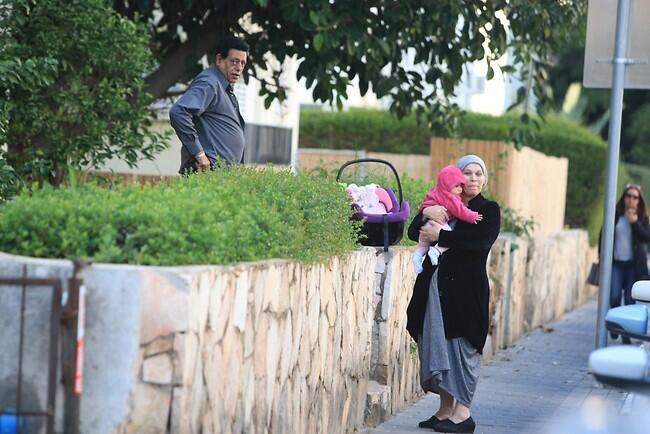משגיחים. תבורי ויהודית באומן